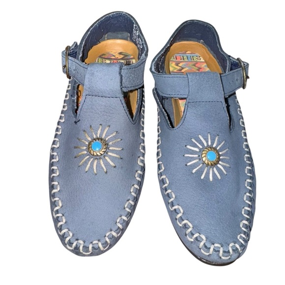 Hushpuppies Shoes - Women’s Hush Puppies Blue Leather moccasins 5.5 Woven Stitch Turquoise Detail
